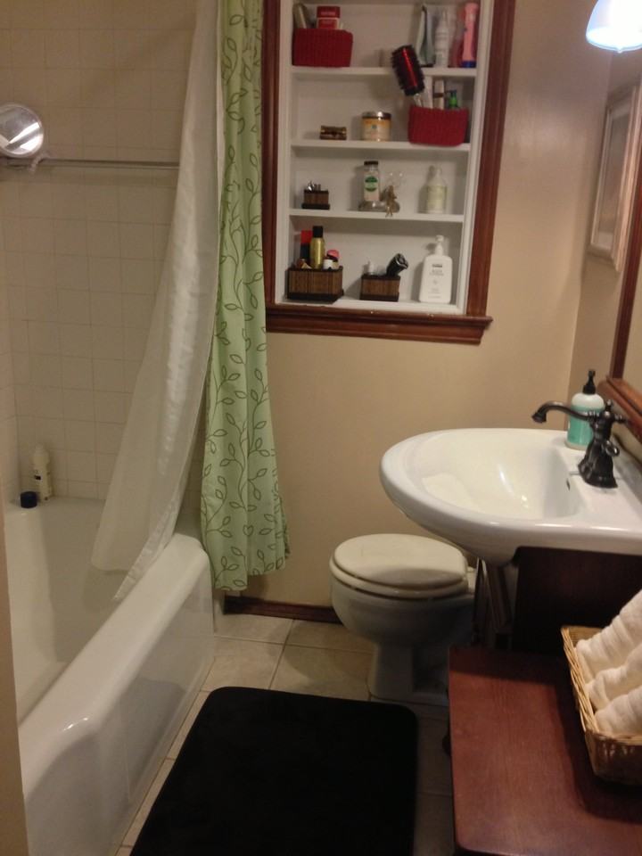 1685 S Elizabeth St - Photo 7 of 10