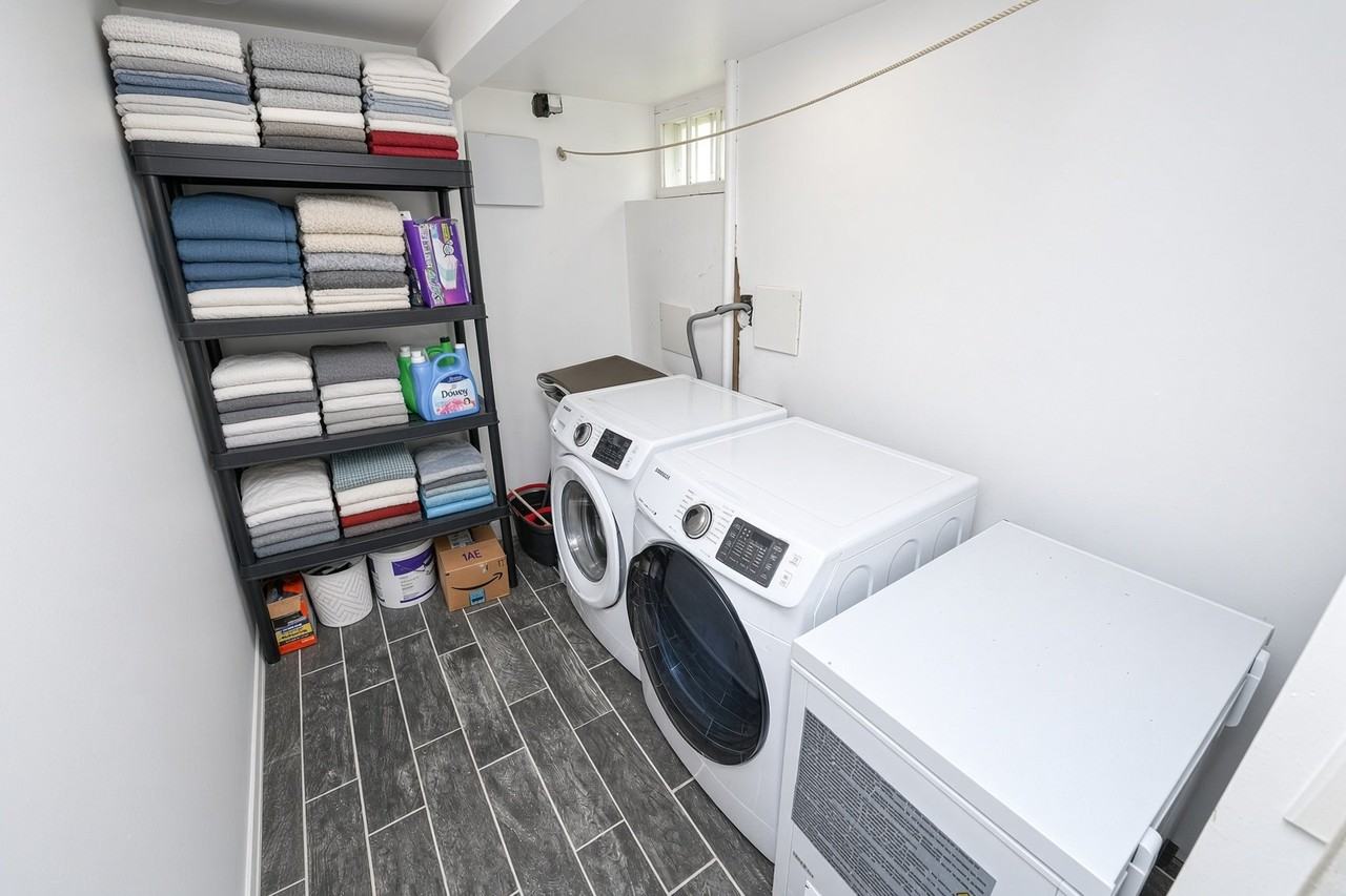 60 Beverly Rd #B - Photo 7 of 17