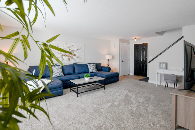 416 Aloysius Ct - Photo 3 of 31