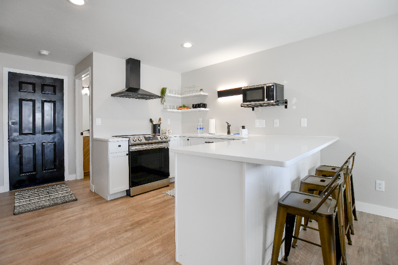 416 Aloysius Ct - Photo 5 of 31