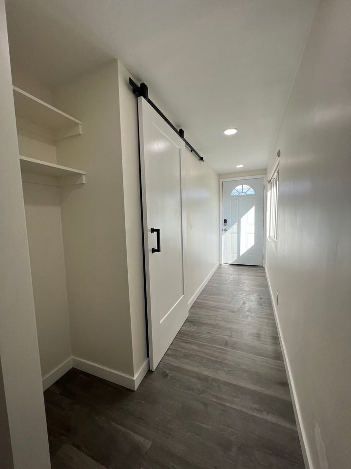 214 E Park Ave #B - Photo 2 of 13