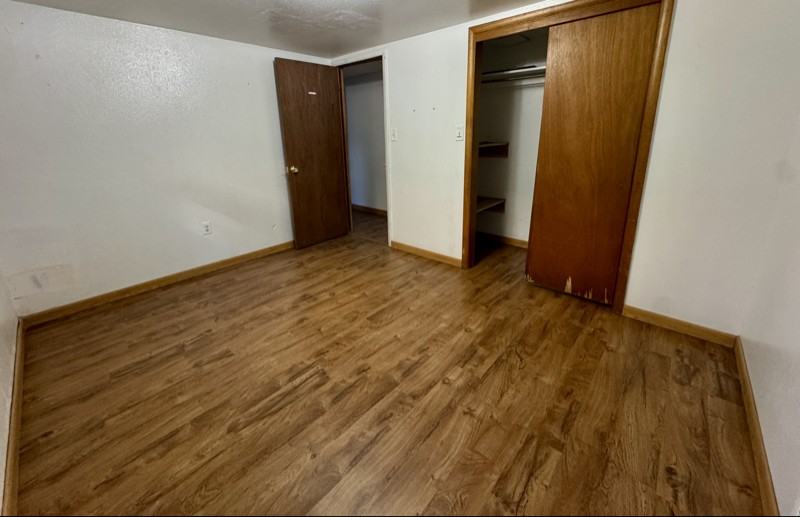 302 W 7th St - Photo 5 of 6