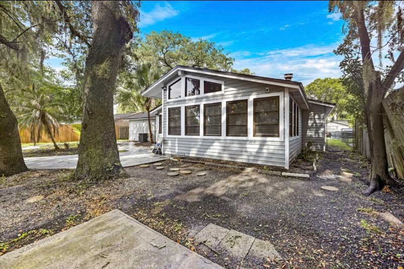 4157 Autrey Ave - Photo 3 of 11