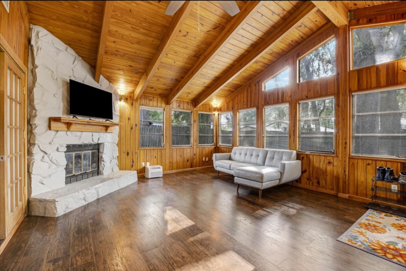 4157 Autrey Ave - Photo 4 of 11