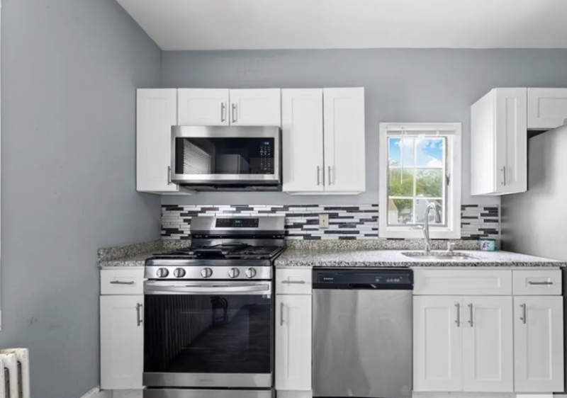 21 Dora Ave - Photo 4 of 15