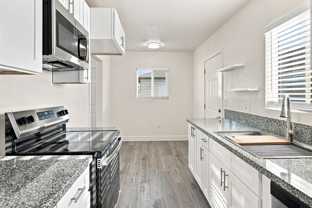 2300 Brundage Ln #B - Photo 1 of 1