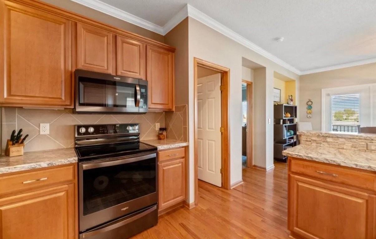 3224 N Westwind Bay St - Photo 6 of 18