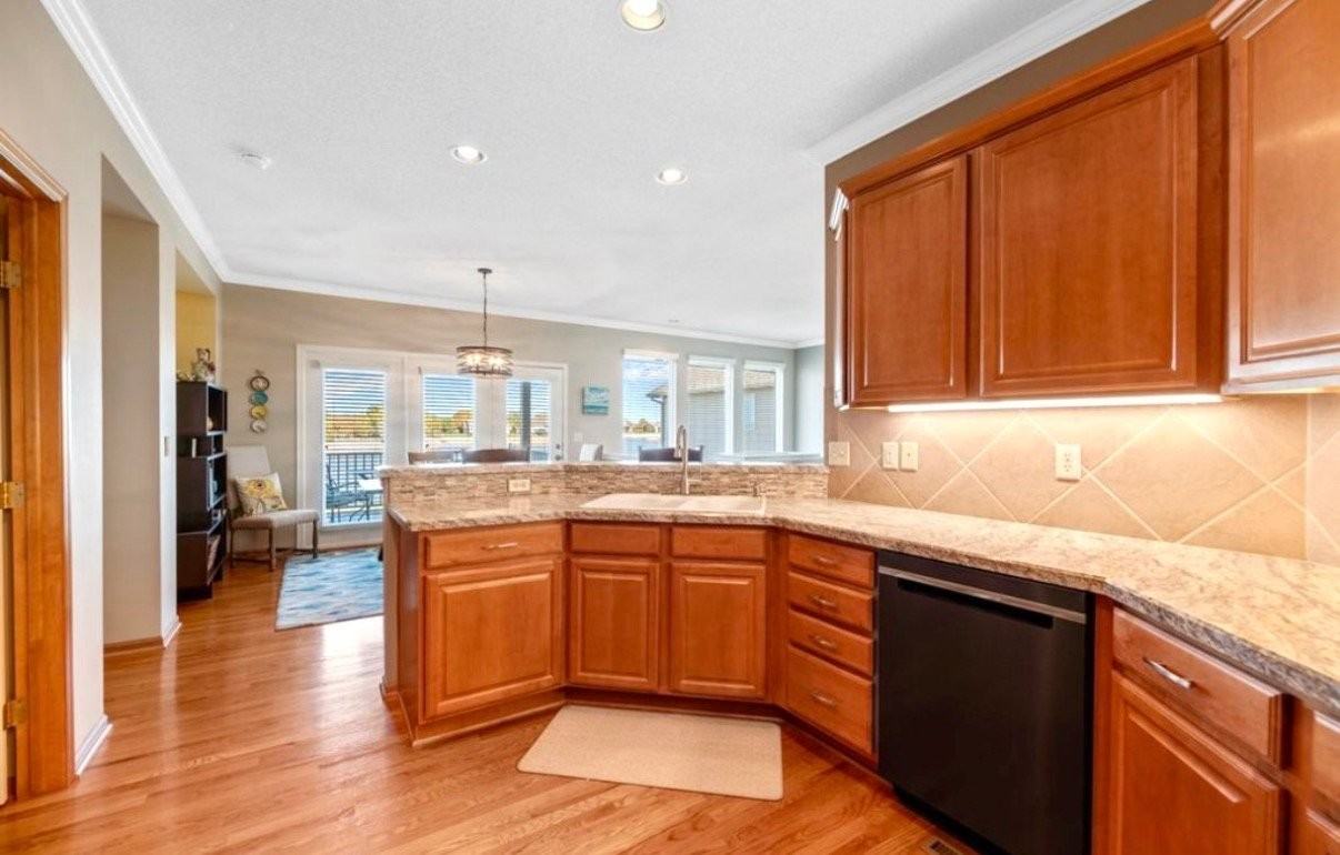 3224 N Westwind Bay St - Photo 7 of 18