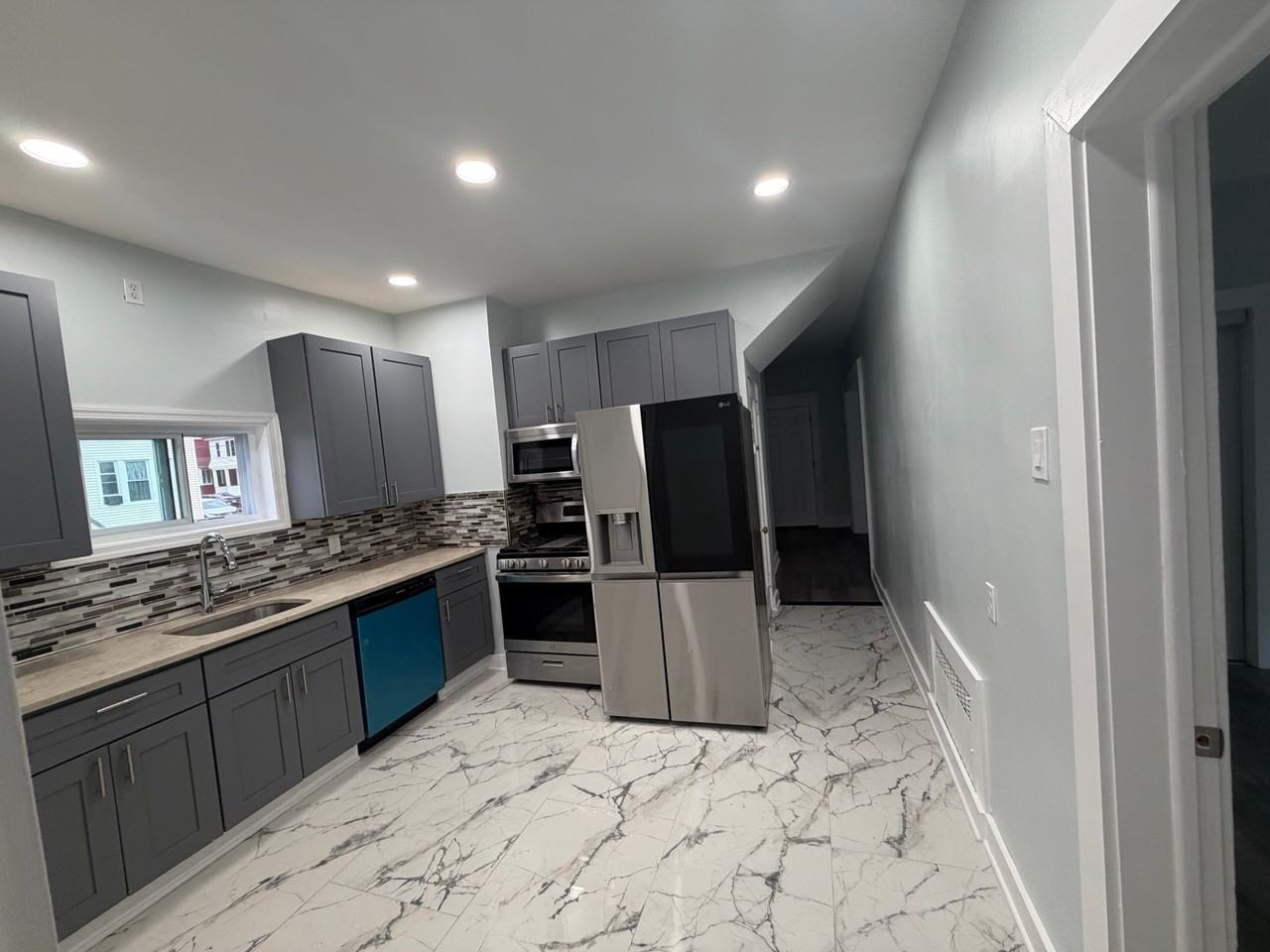 561 Morris St #2 - Photo 2 of 18