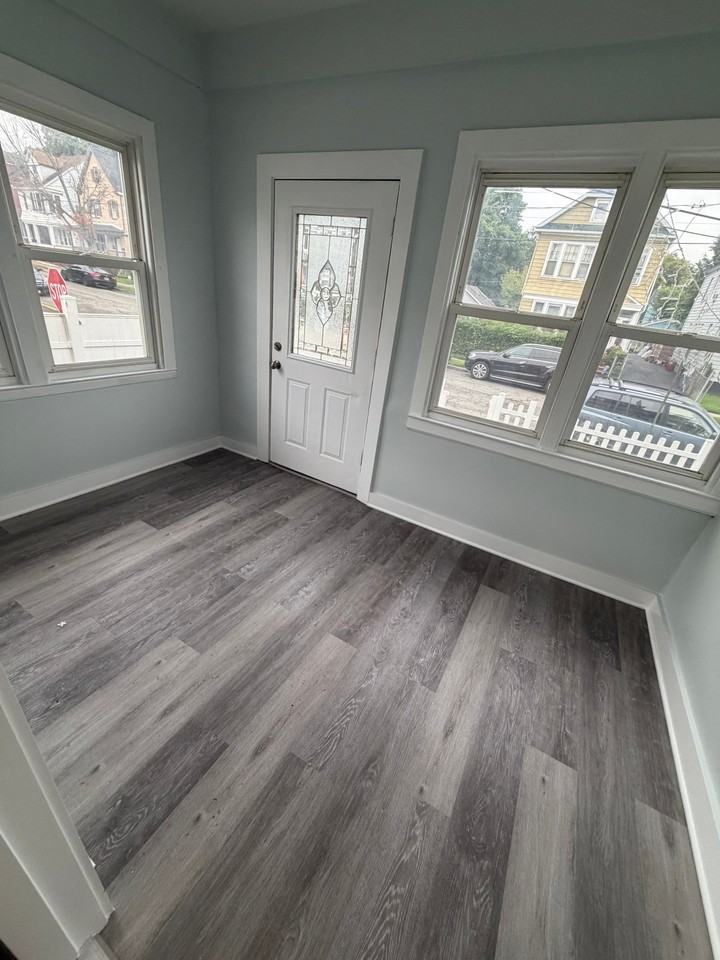 561 Morris St #2 - Photo 7 of 18