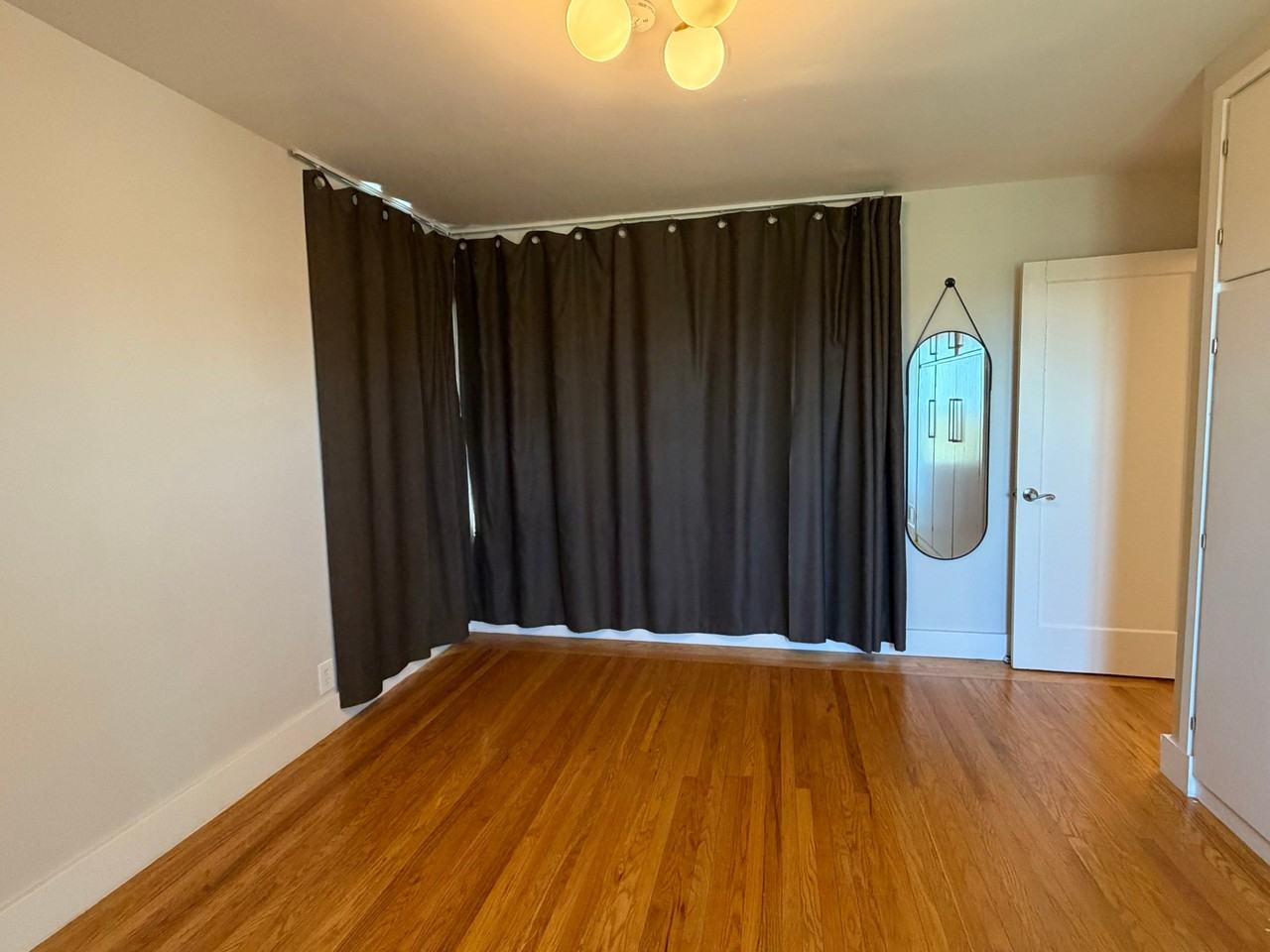 2574 Oliver Ave - Photo 4 of 11