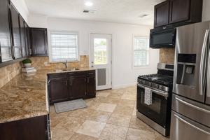 featured image of 2110 7th St