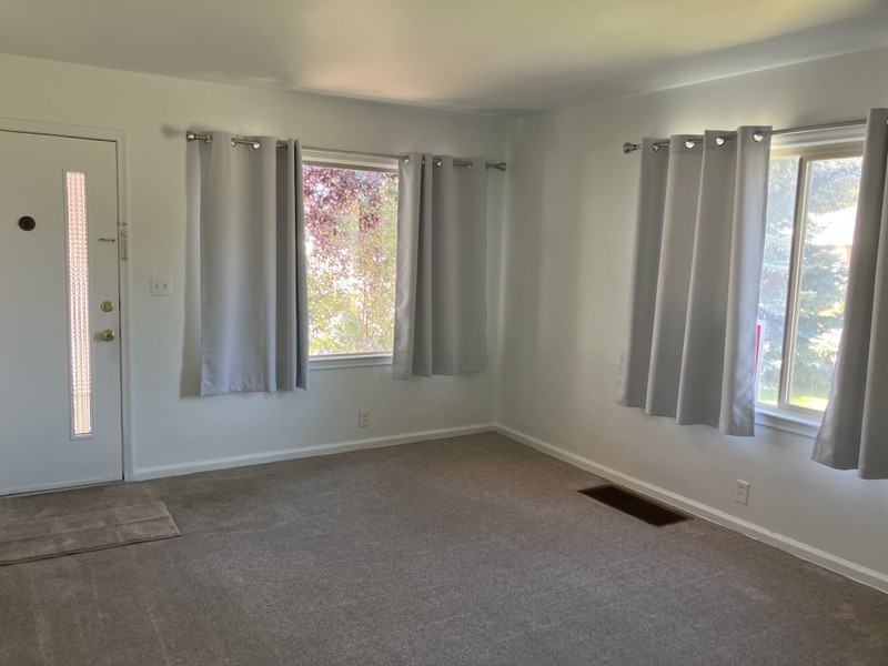 2815 S Kenwood St #1 - Photo 2 of 13