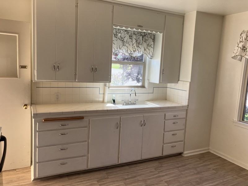 2815 S Kenwood St #1 - Photo 6 of 13