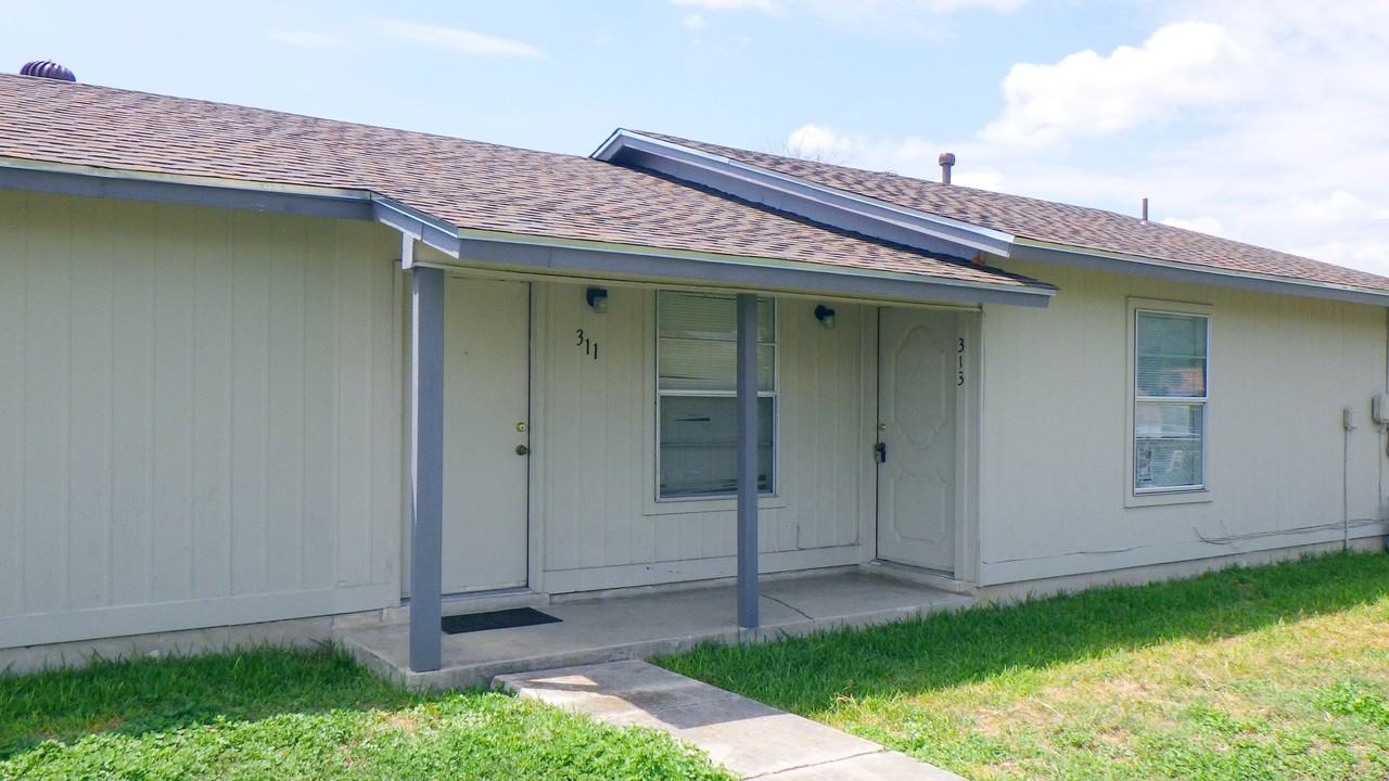 313 Tarasco Dr #313