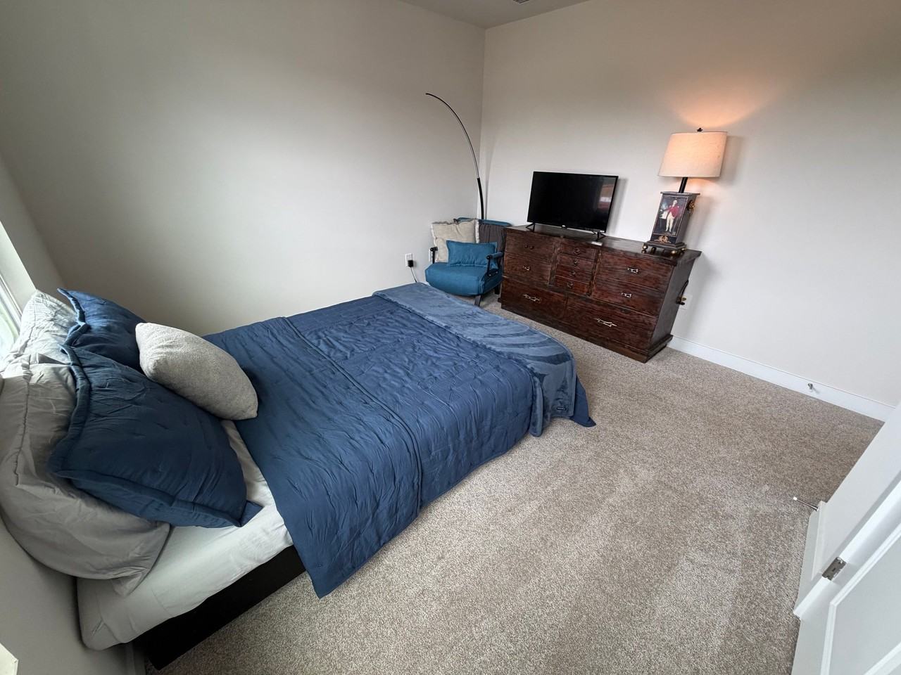 211 Linwood Estates Dr - Photo 2 of 4