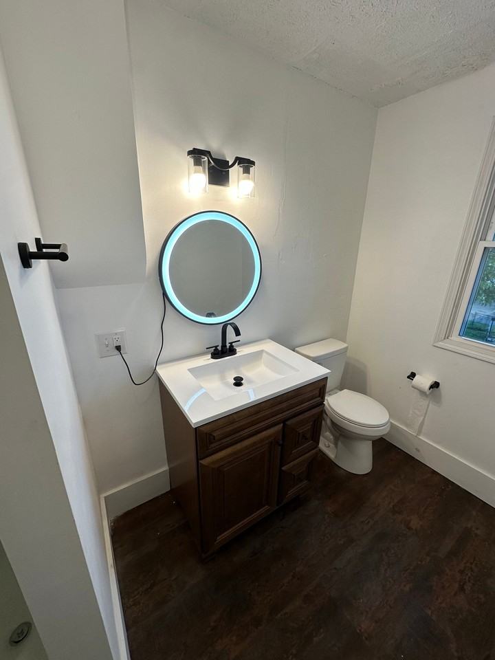 125 W Corwin St - Photo 5 of 12