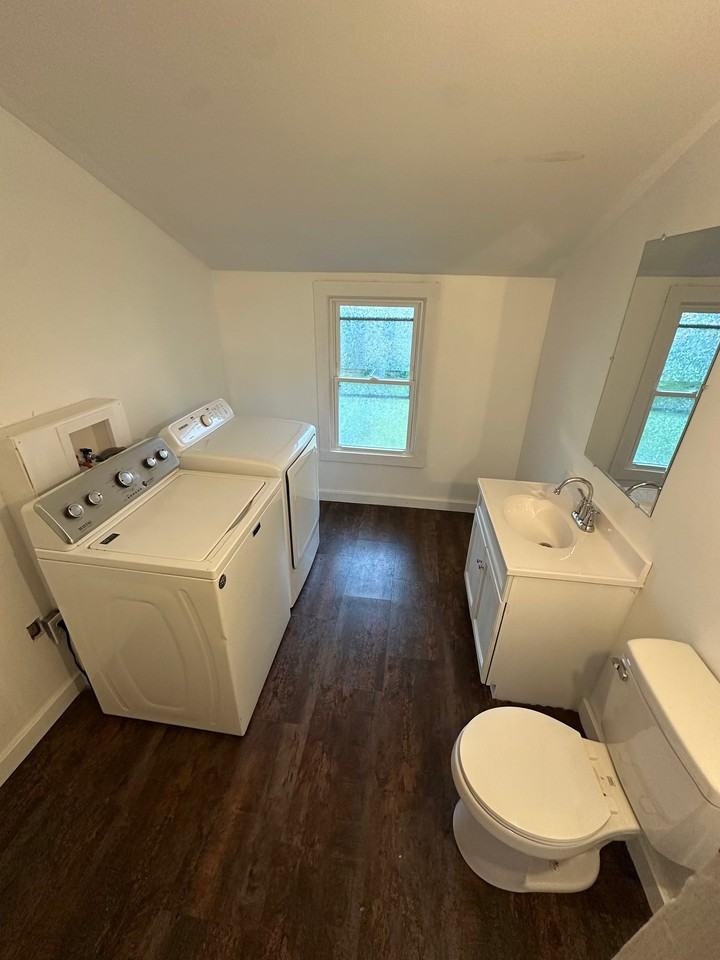125 W Corwin St - Photo 6 of 12