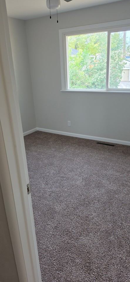 2898 Merry Ln - Photo 6 of 18