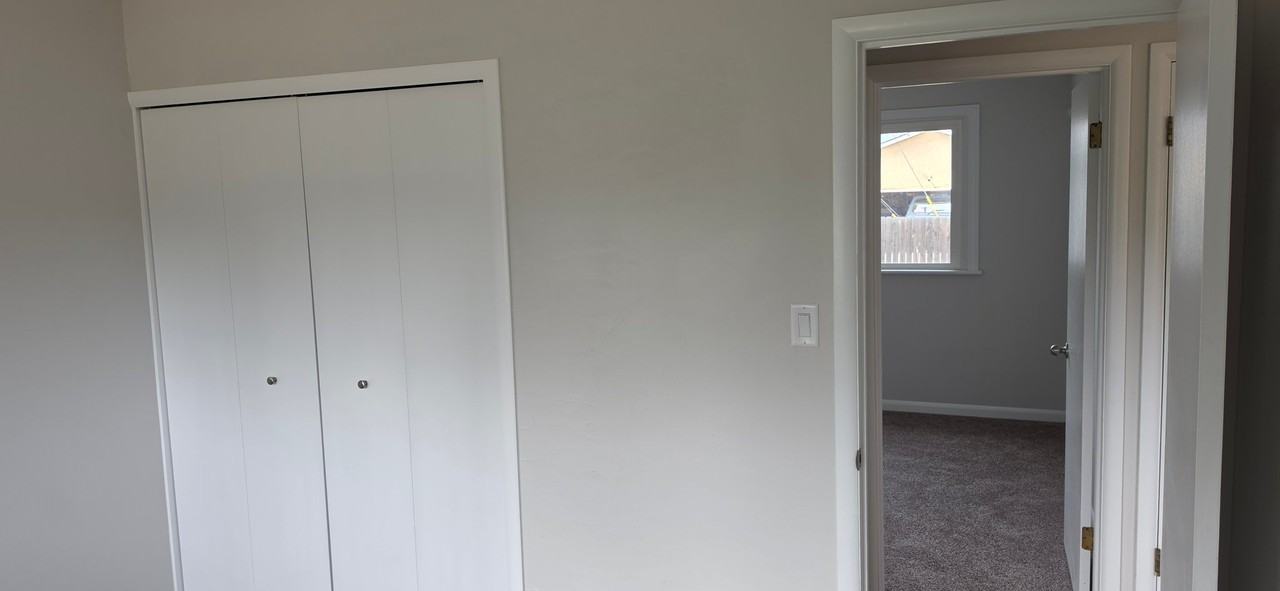 2898 Merry Ln - Photo 7 of 18