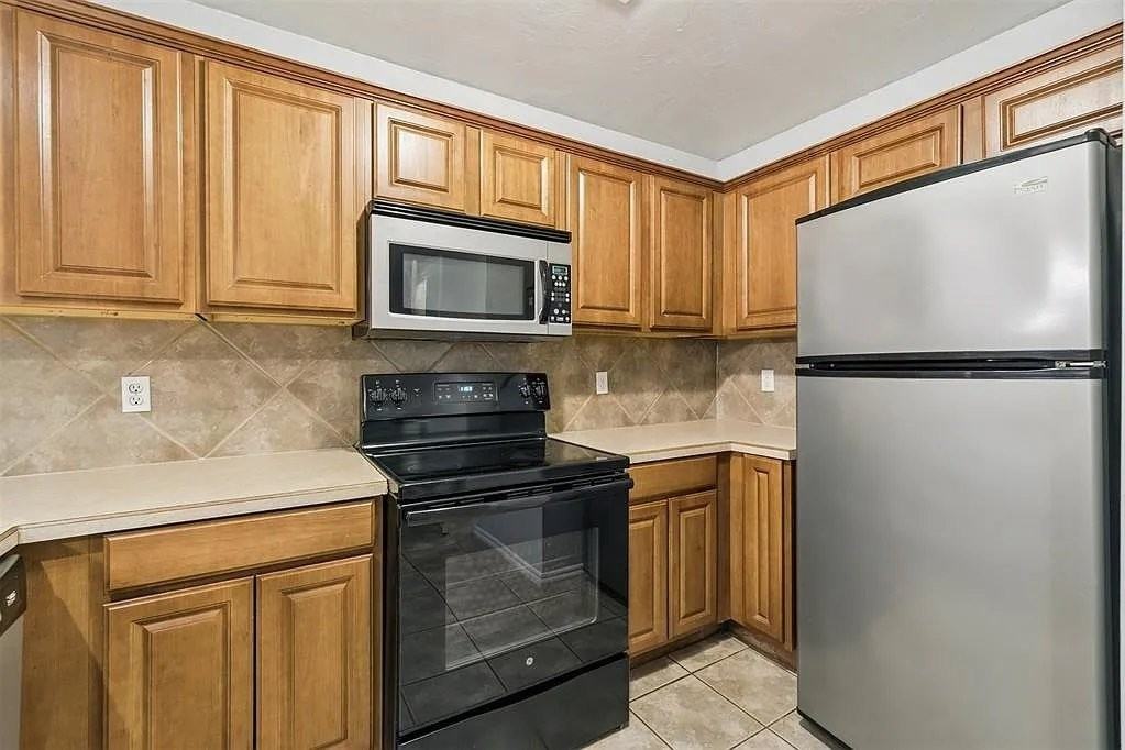 2622 Featherstone Rd #C - Photo 7 of 17