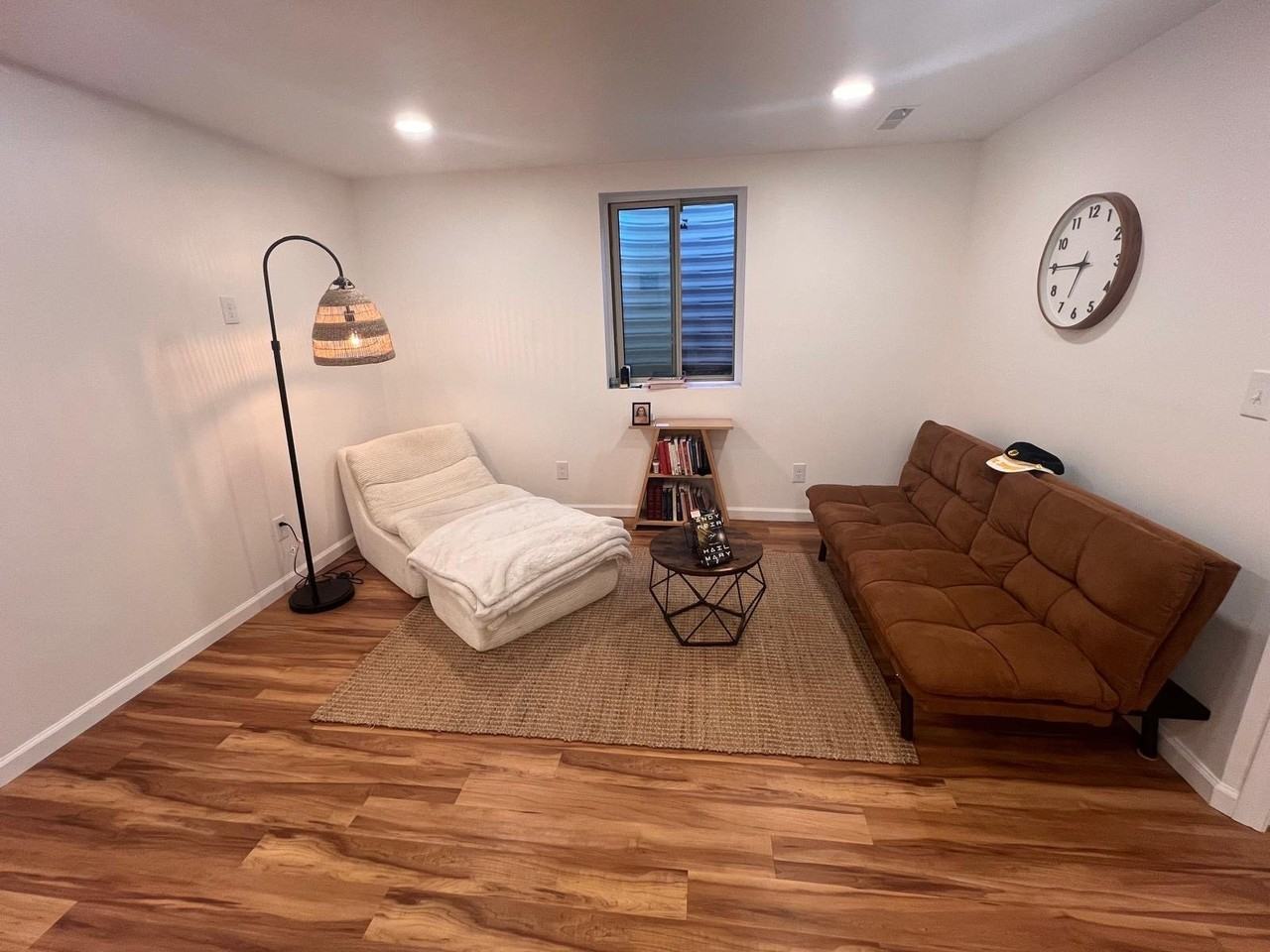 836 E Hibiscus Ave #1 - Photo 5 of 11