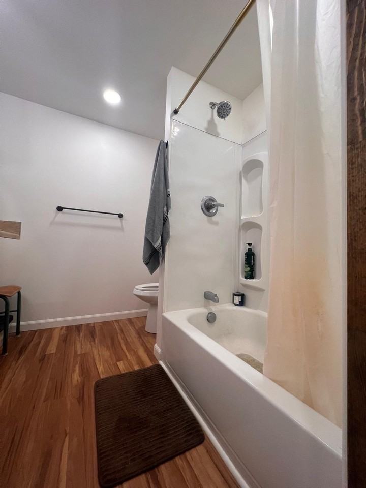 836 E Hibiscus Ave #1 - Photo 6 of 11