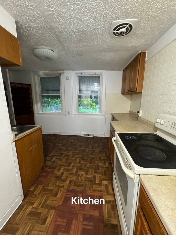 317 East Ave - Photo 4 of 17