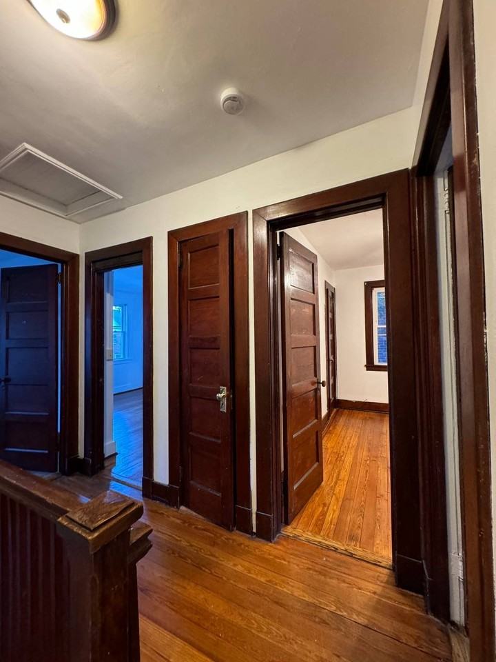 317 East Ave - Photo 6 of 17