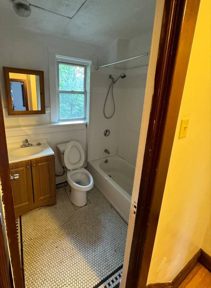317 East Ave - Photo 7 of 17