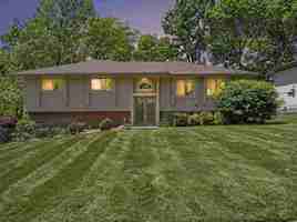 featured image of 1524 S 143rd St