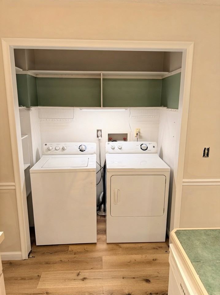 1524 S 143rd St - Photo 5 of 20