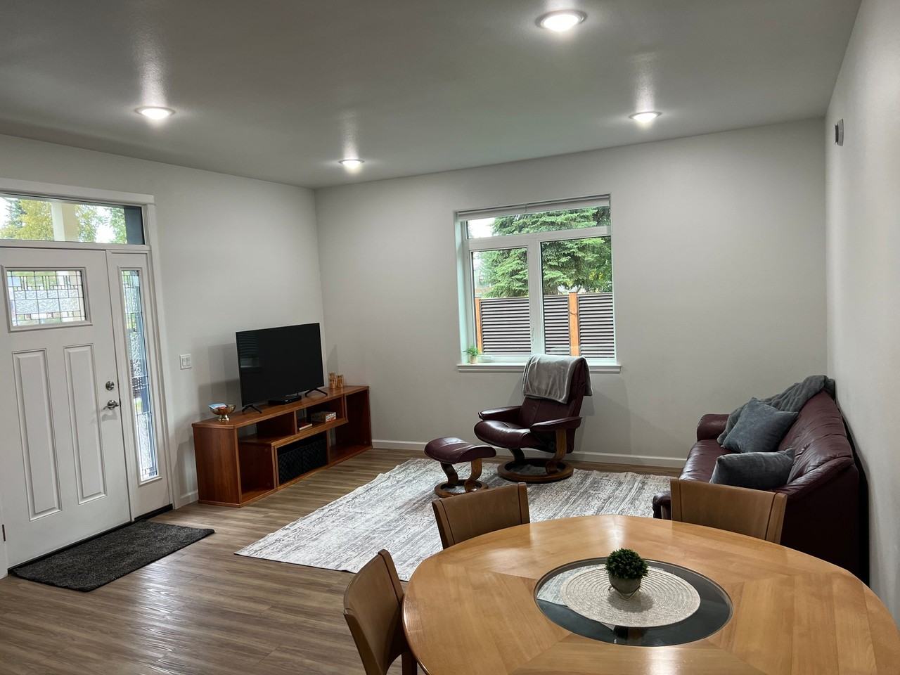 209 Farewell Ave - Photo 5 of 11