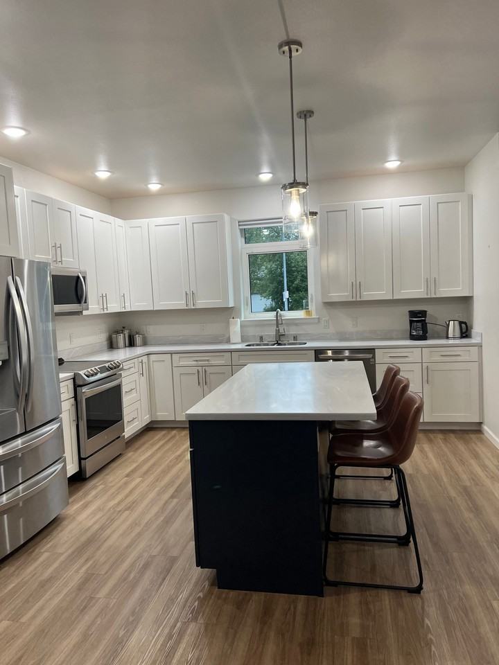 209 Farewell Ave - Photo 6 of 11