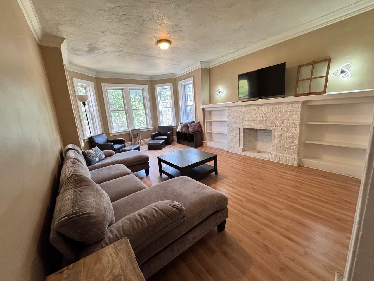 8216 S Maryland Ave #2 - Photo 2 of 10