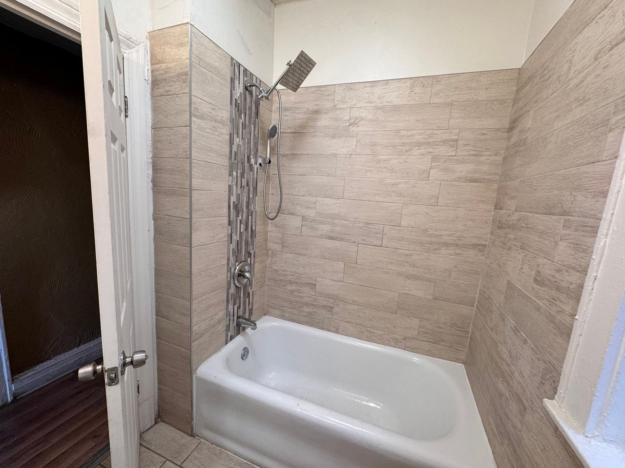 8216 S Maryland Ave #2 - Photo 5 of 10