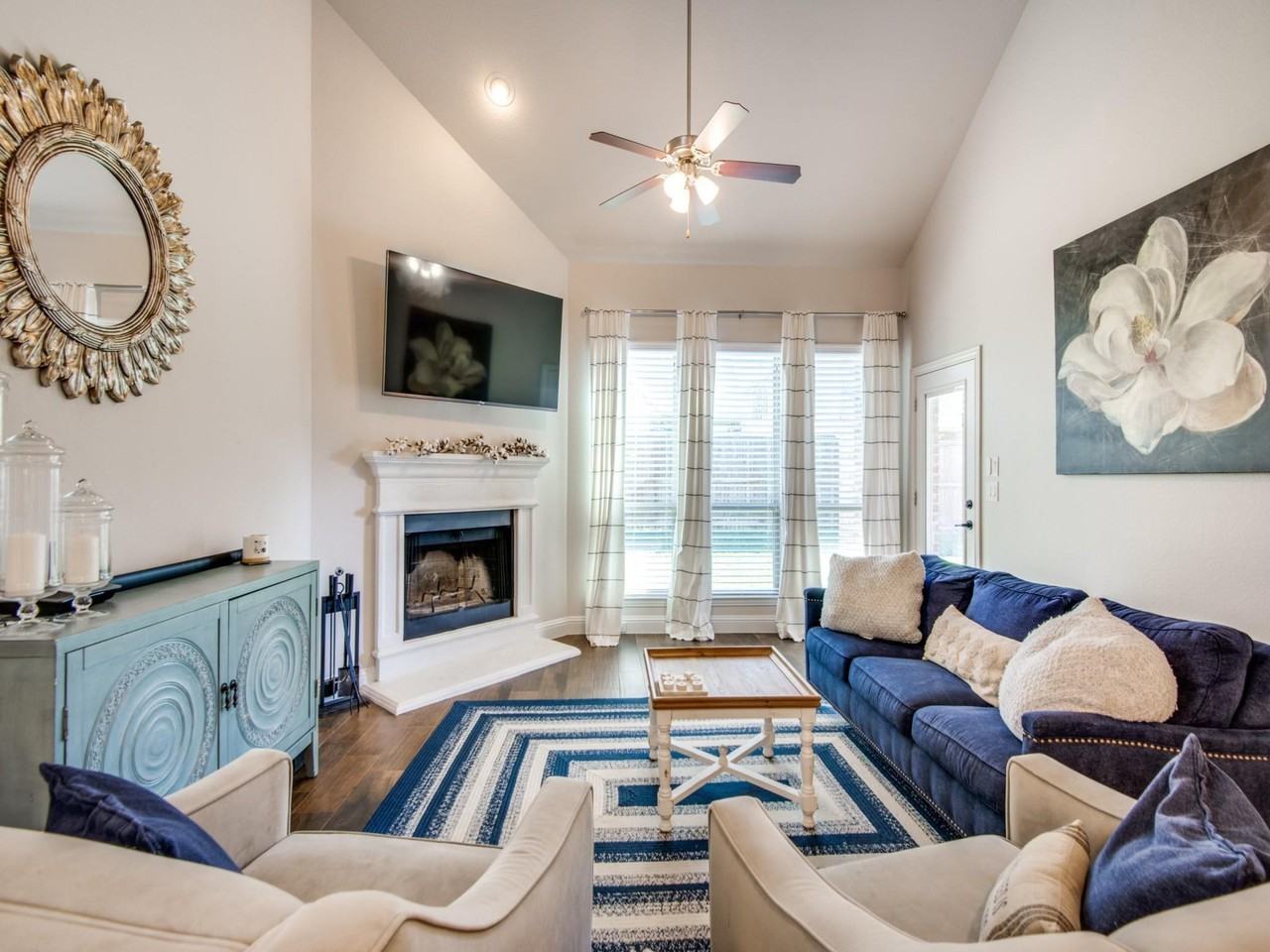 509 Wiltshire Blvd - Photo 3 of 12