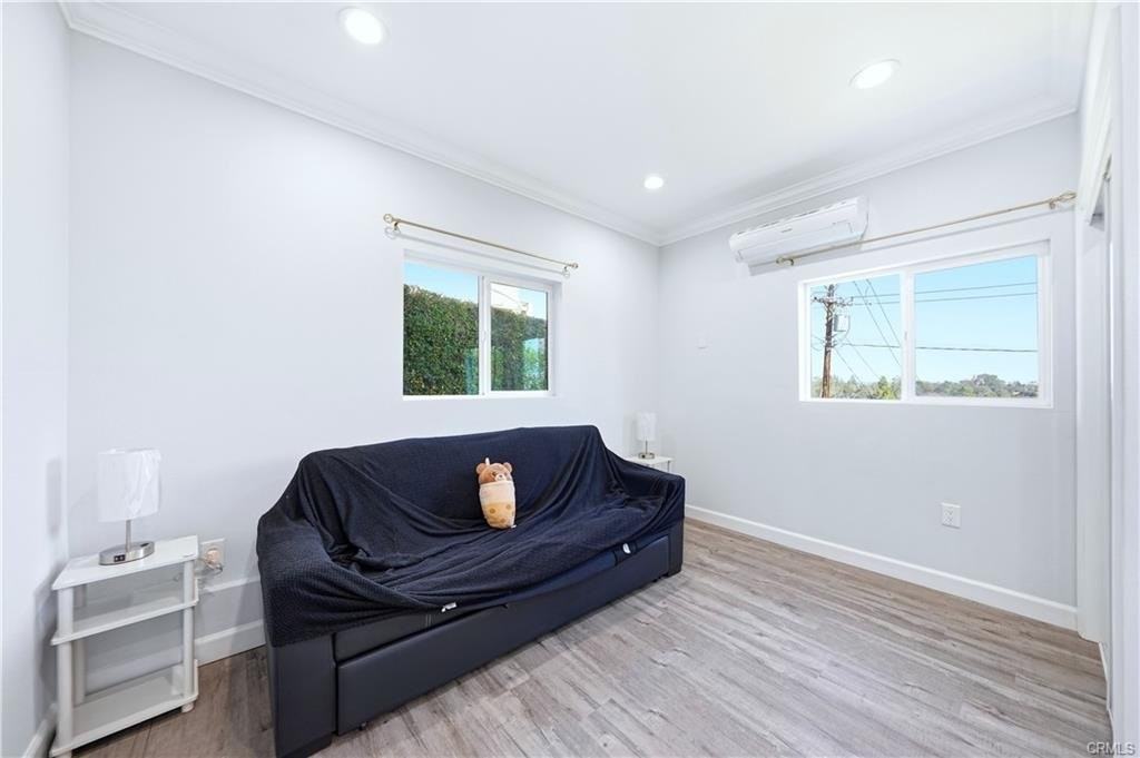 332 Anita Dr - Photo 4 of 14
