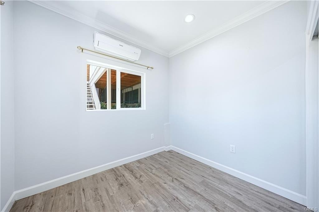 332 Anita Dr - Photo 5 of 14