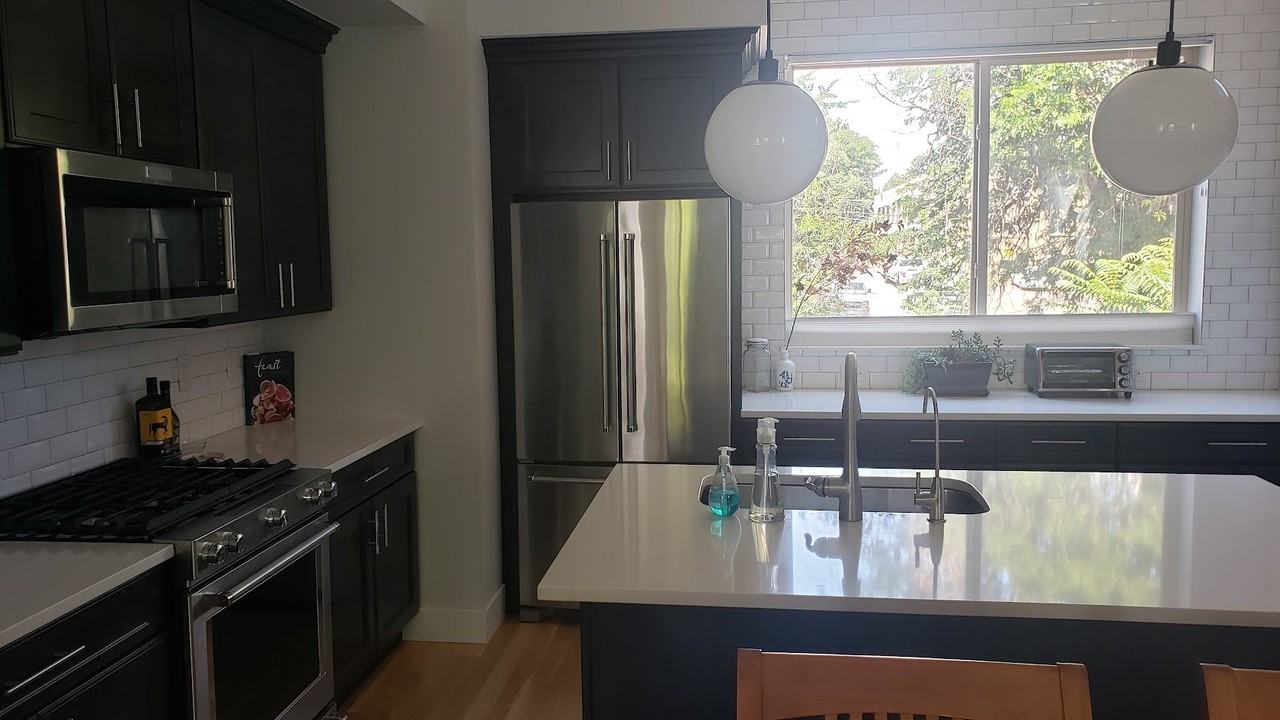2405 Eliot St - Photo 4 of 16