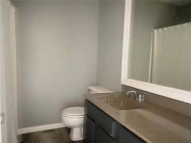 4734 Pontchartrain Dr #B - Photo 6 of 9