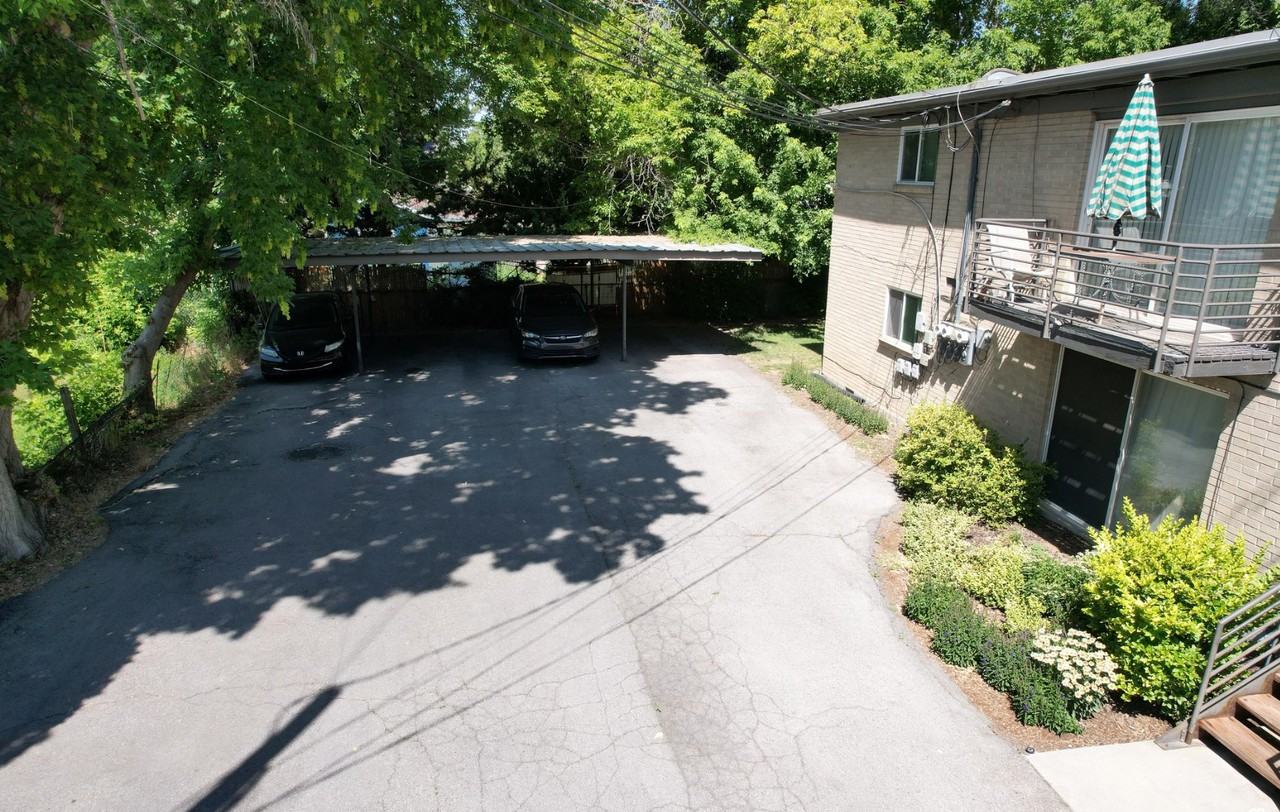 831 E Stratford Ave #C - Photo 3 of 19