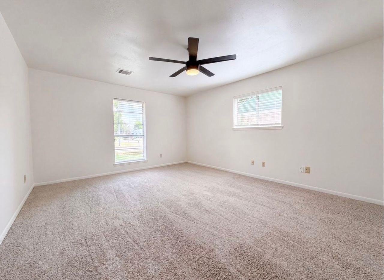 6623 Vialinda Dr - Photo 2 of 10
