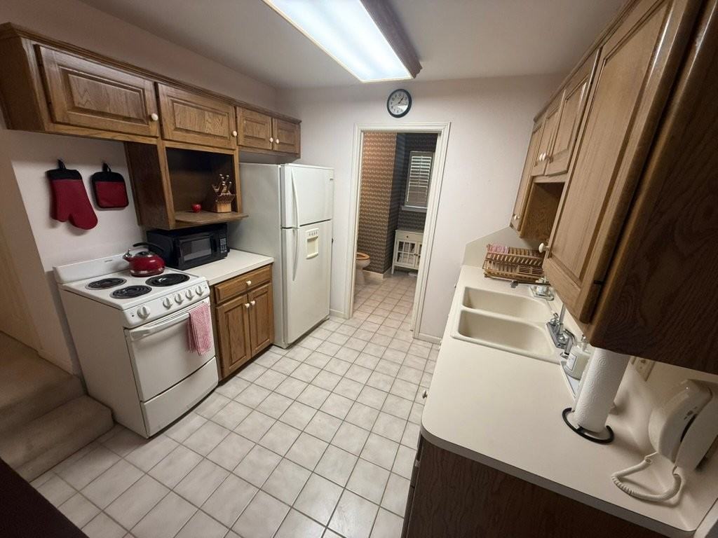 3421 Fm #B - Photo 3 of 7