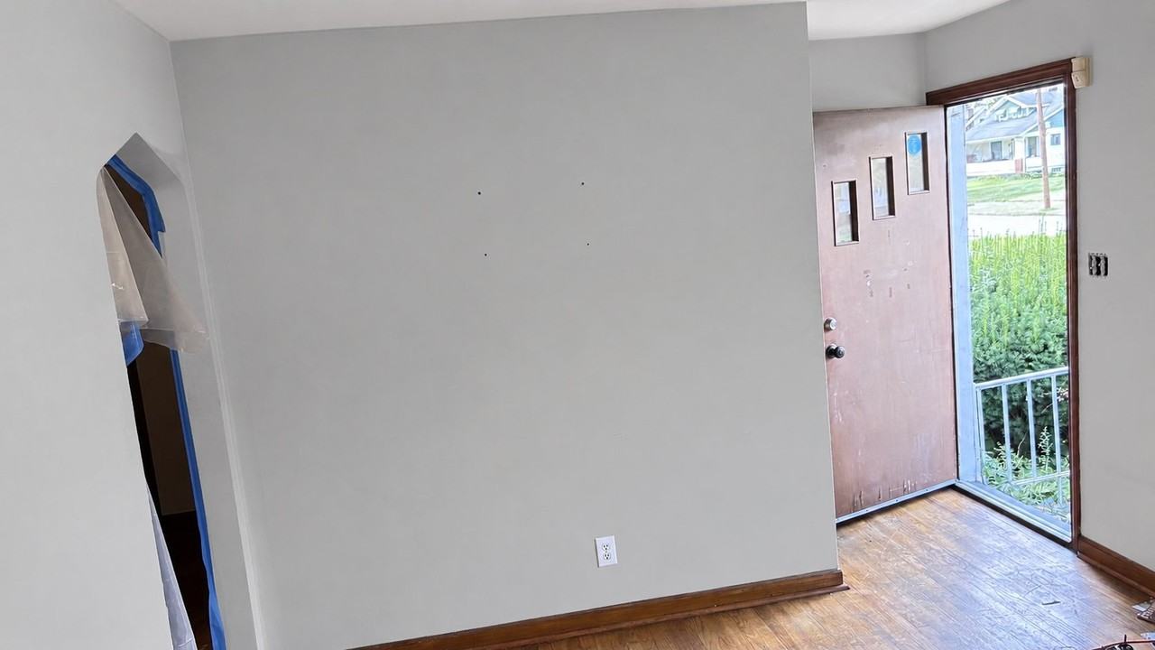 949 E Philadelphia Ave - Photo 7 of 24