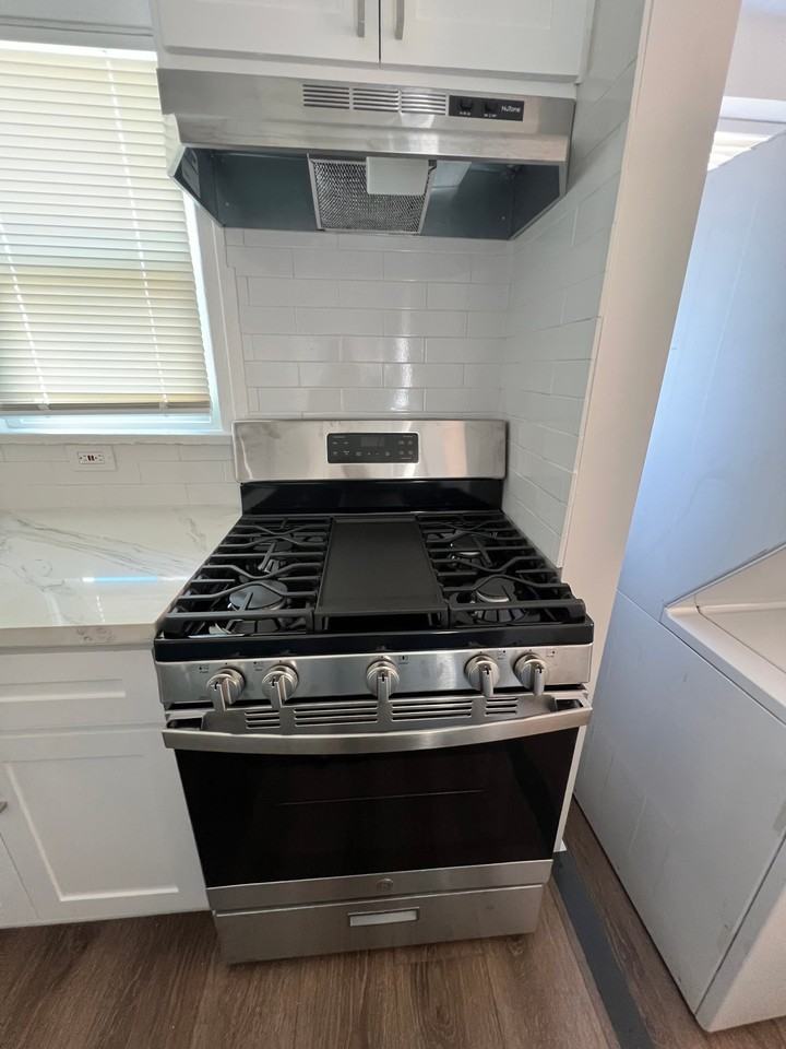 1329 W Cleveland Ave #1 - Photo 7 of 17