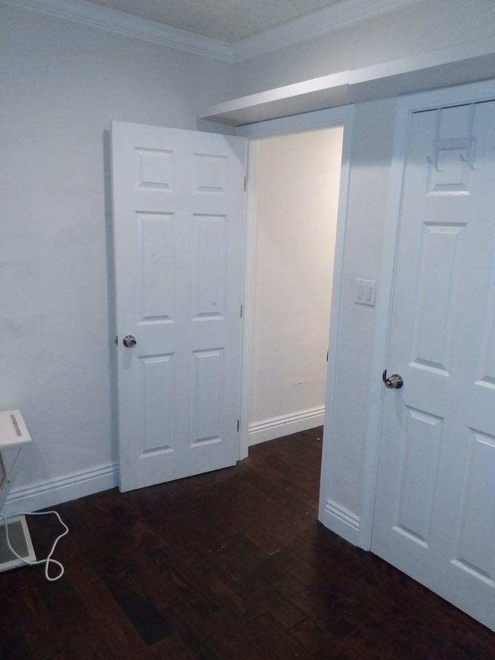 5415 S Victoria Ave - Photo 2 of 12