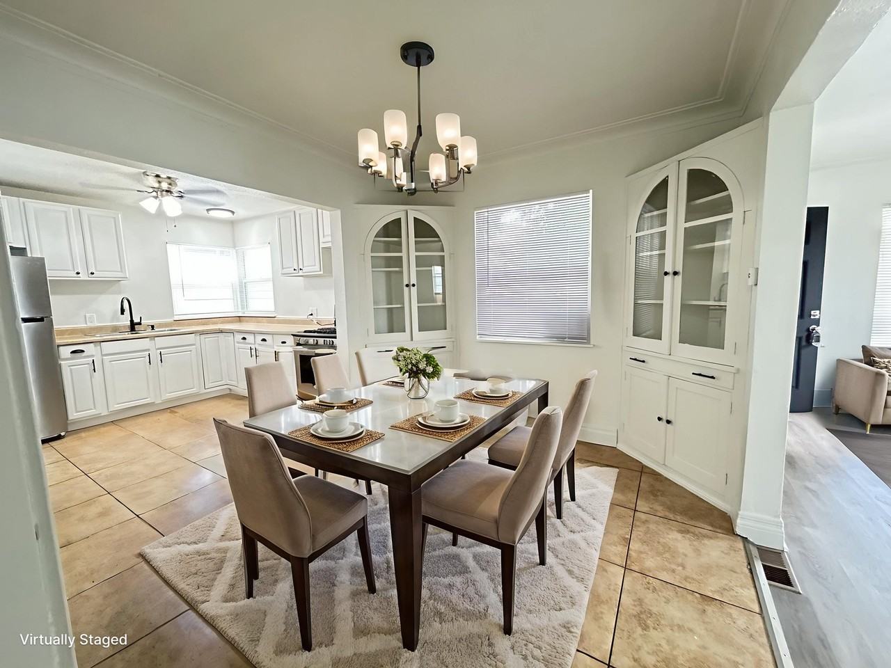 516 S Main St - Photo 4 of 10