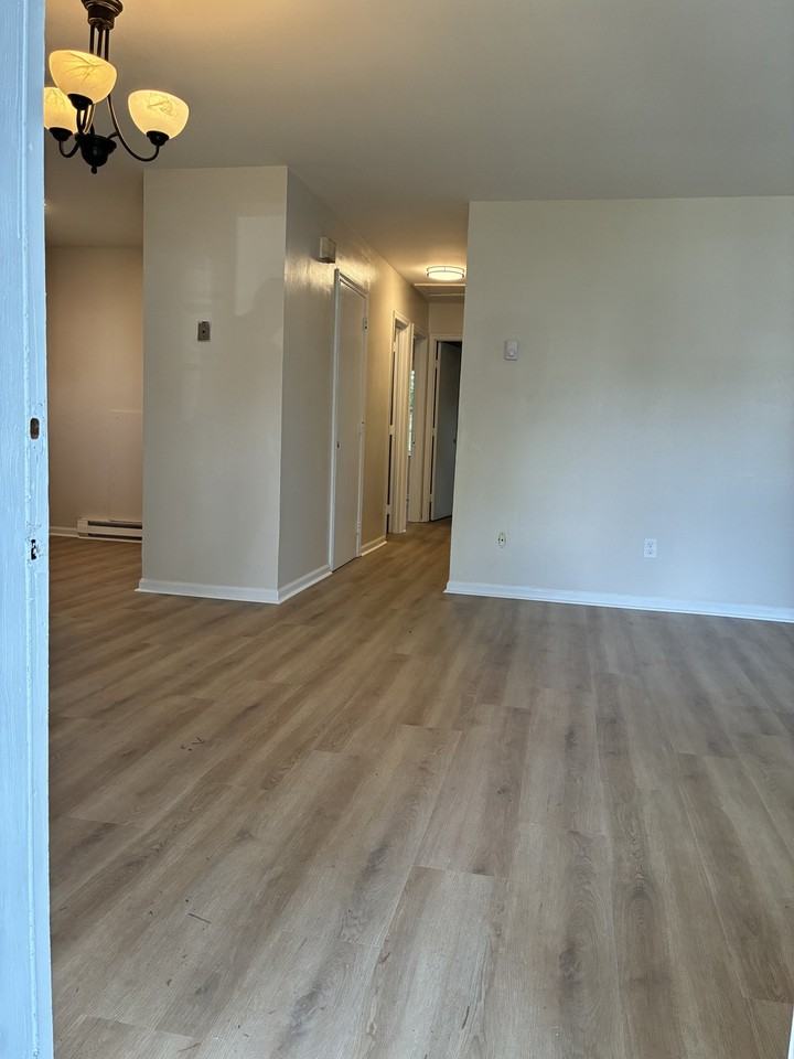 1224 24th St - Photo 4 of 9