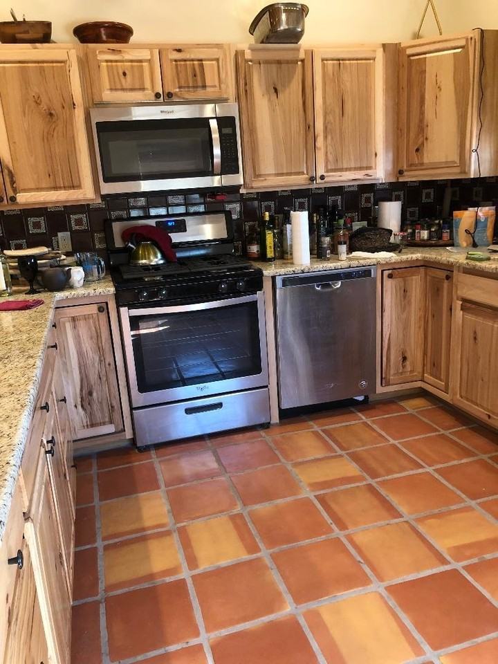 451 Maria Luisa Rd - Photo 2 of 7